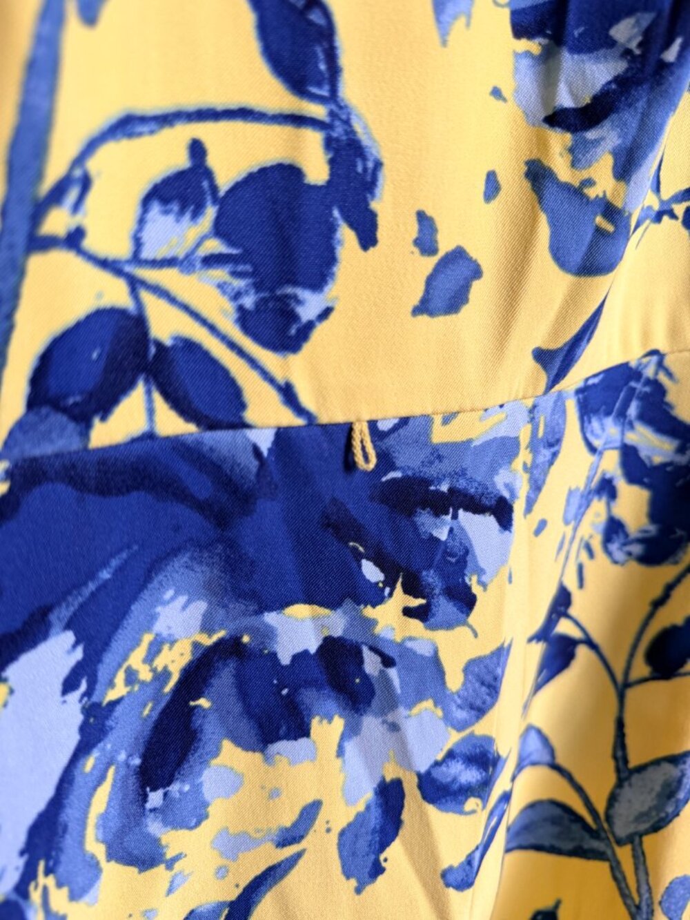Yellow floral dress from Dress Barn, size 6 - Picture 6 of 7